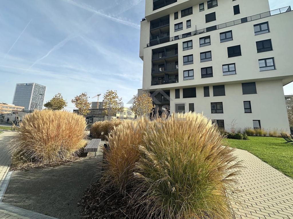 Pronájem bytu 2+kk 56 m2