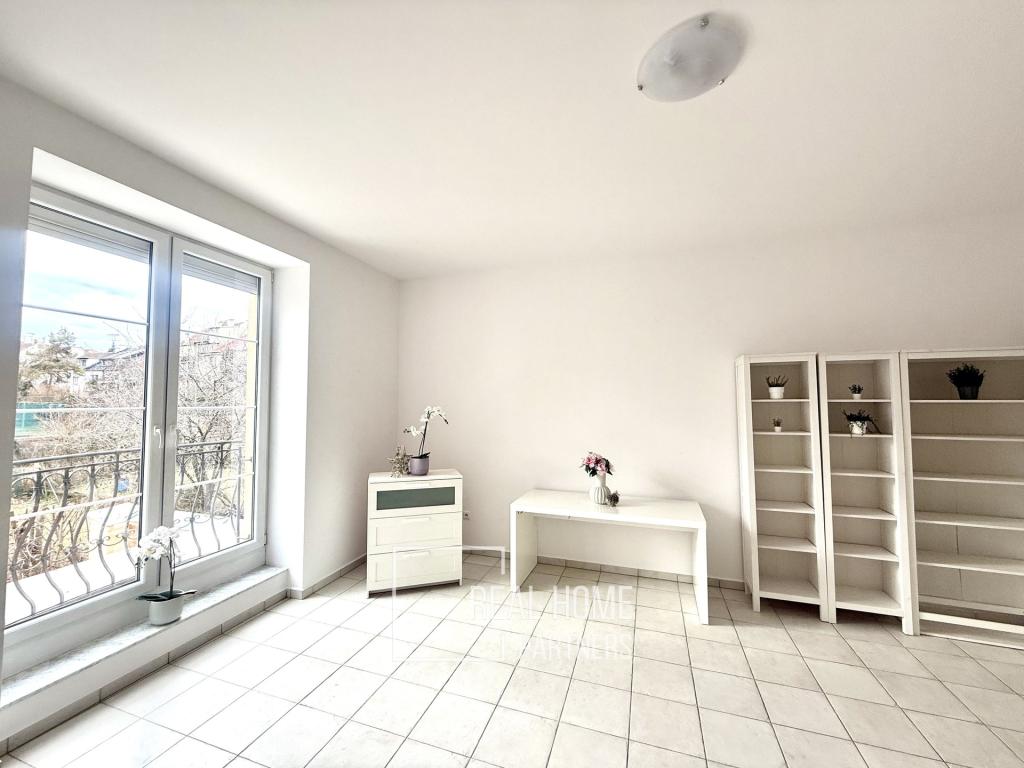 Prodej bytu 2+1 86 m² – pohled 4