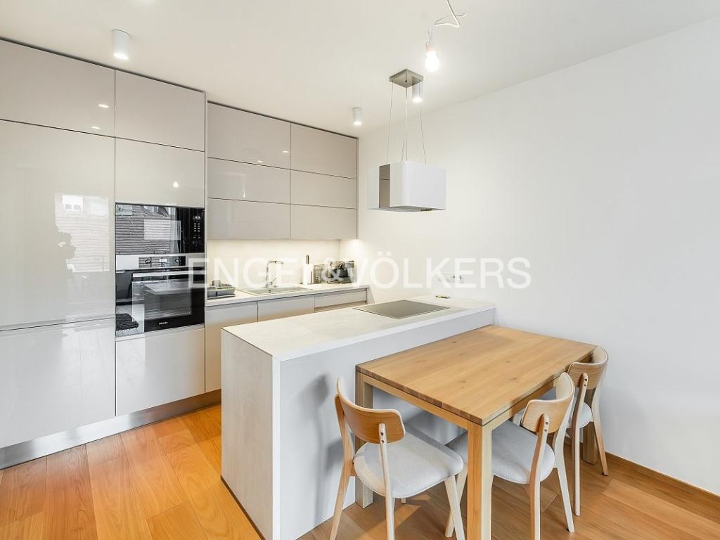 Pronájem bytu 2+kk 60 m2