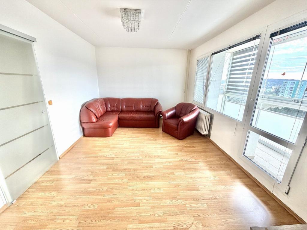 Listing 4