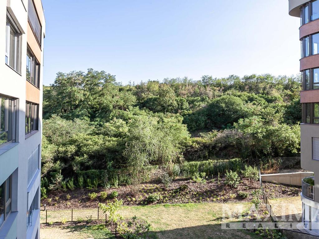 Prodej bytu 1+kk 37 m2, Praha – náhled fotky 14