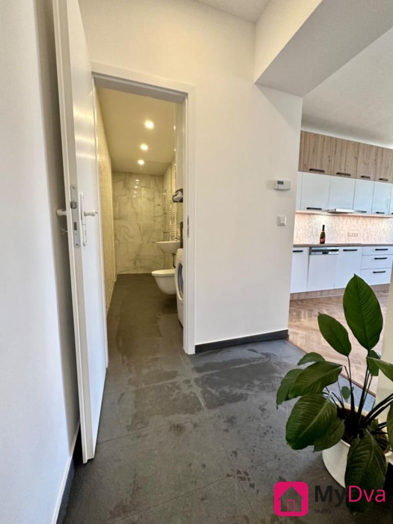 Pronájem bytu 2+kk 80 m2