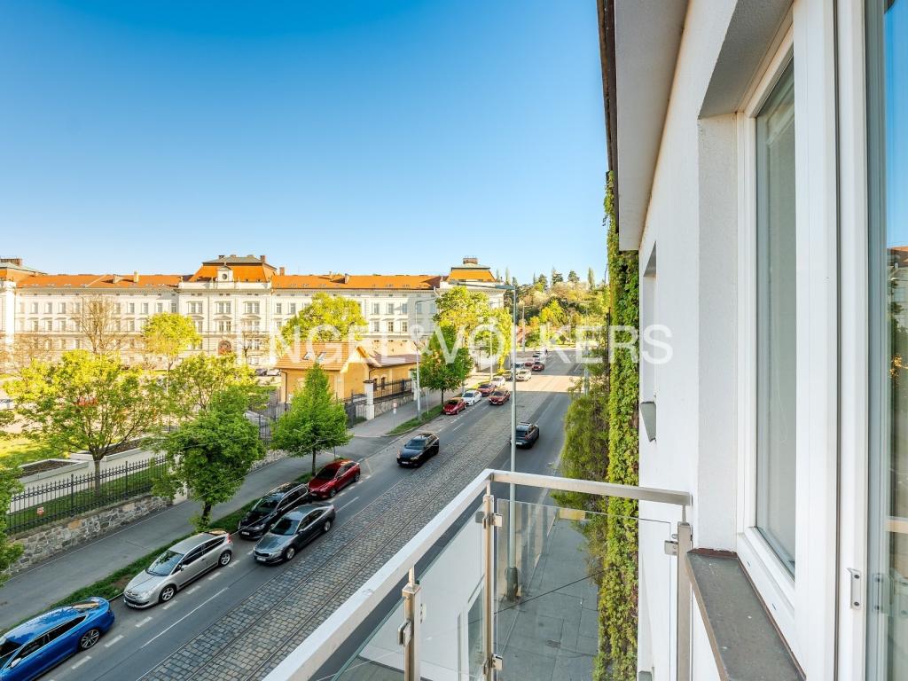 Pronájem bytu 1+kk 38 m2