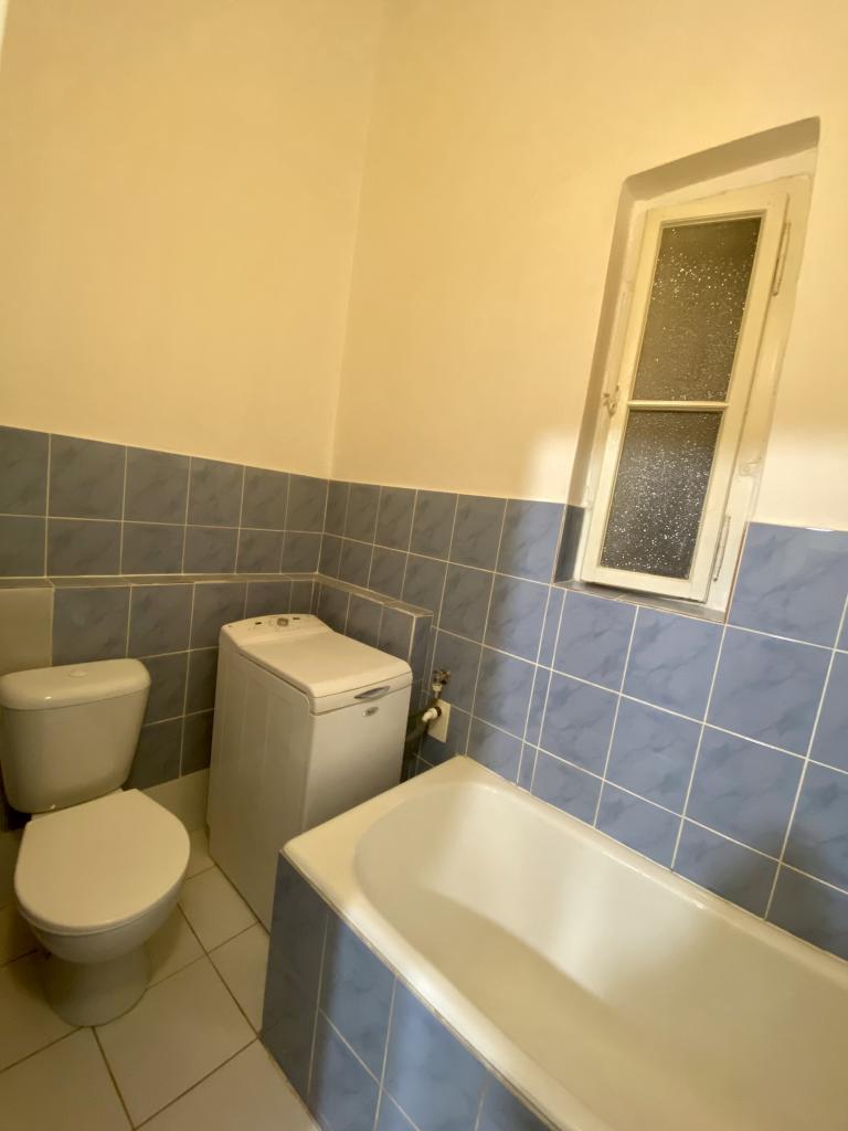 Pronájem bytu 1+kk 28 m2