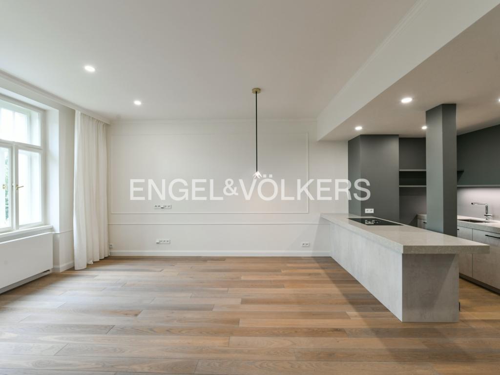Pronájem bytu 4+kk 107 m2