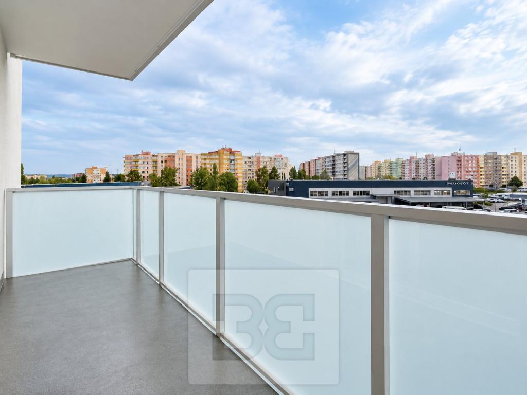 Pronájem bytu 2+kk 55 m2, České Budějovice – náhled fotky 3
