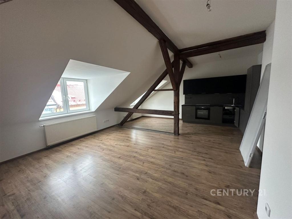 Pronájem bytu 2+kk 58 m2