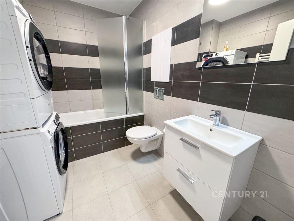 Pronájem bytu 1+kk 36 m2