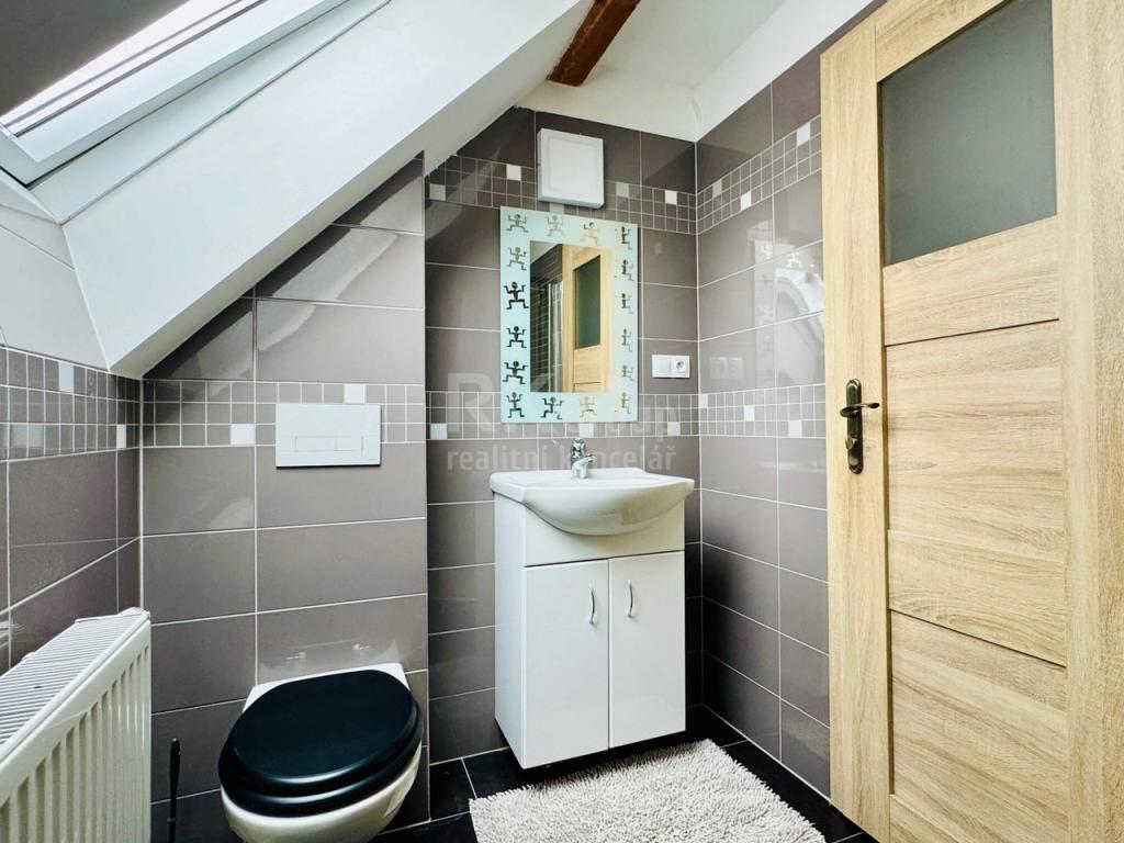 Pronájem domu 200 m2, Tři Sekery – náhled fotky 17
