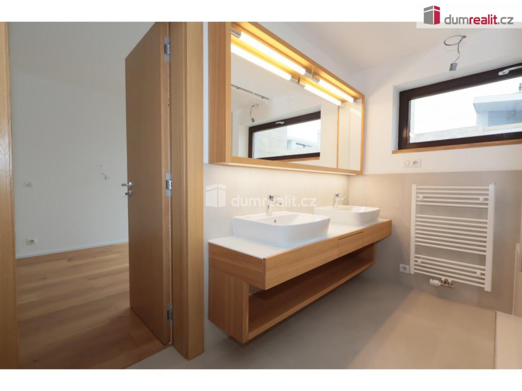Prodej domu 286 m2, Praha – náhled fotky 13