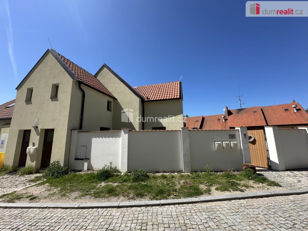 Pronájem bytu 1+1 30 m2