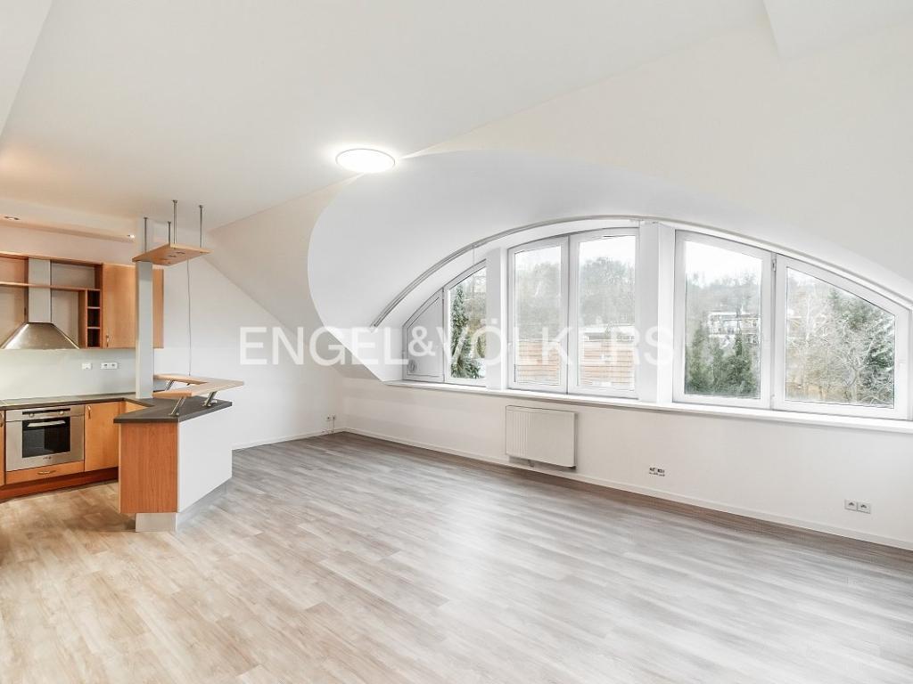 Pronájem bytu 3+kk 93 m2