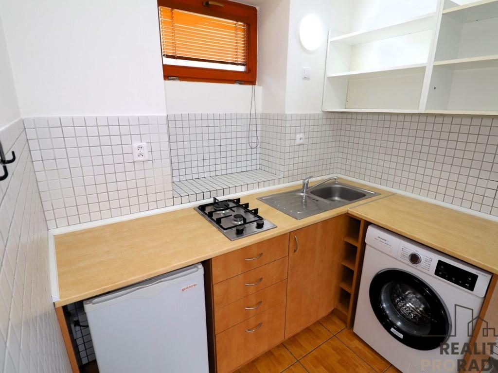 Pronájem bytu 1+kk 28 m2