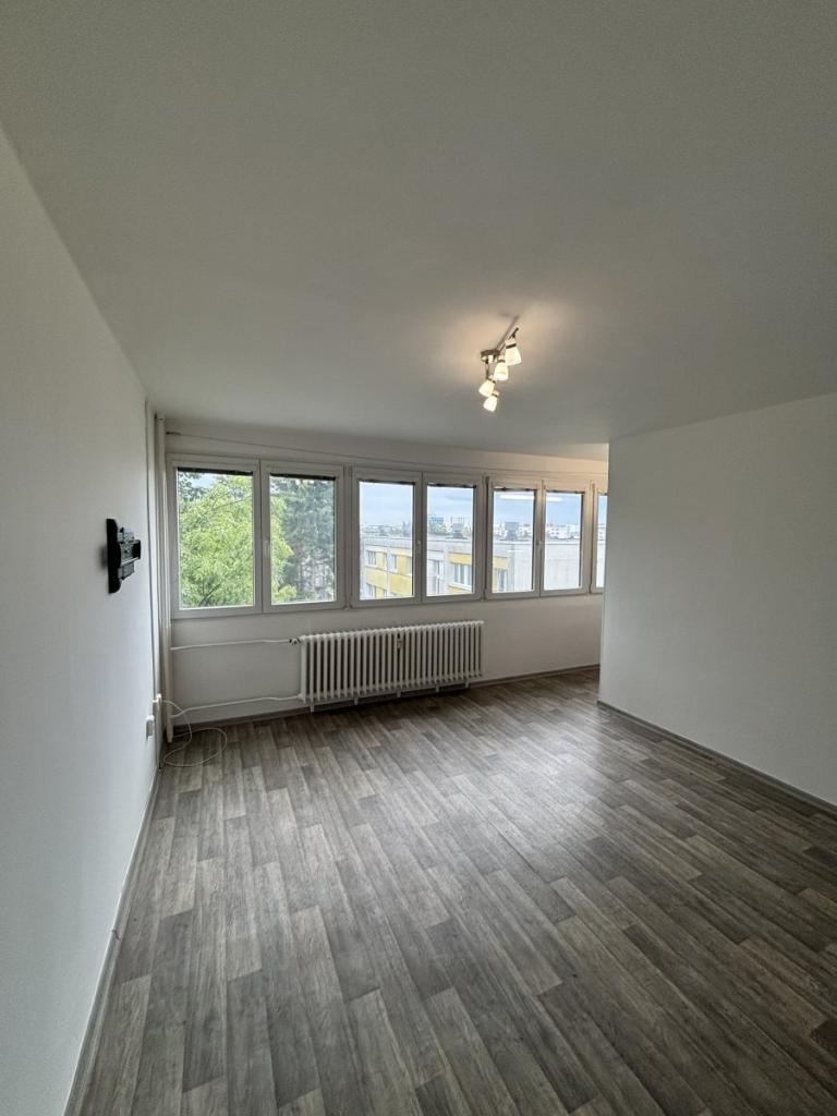 Pronájem bytu 1+kk 28 m2