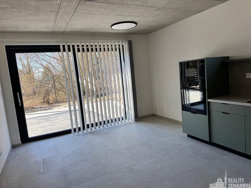 Pronájem bytu 2+kk 42 m2