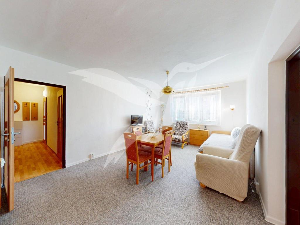 Pronájem bytu 2+1 53 m² – pohled 3