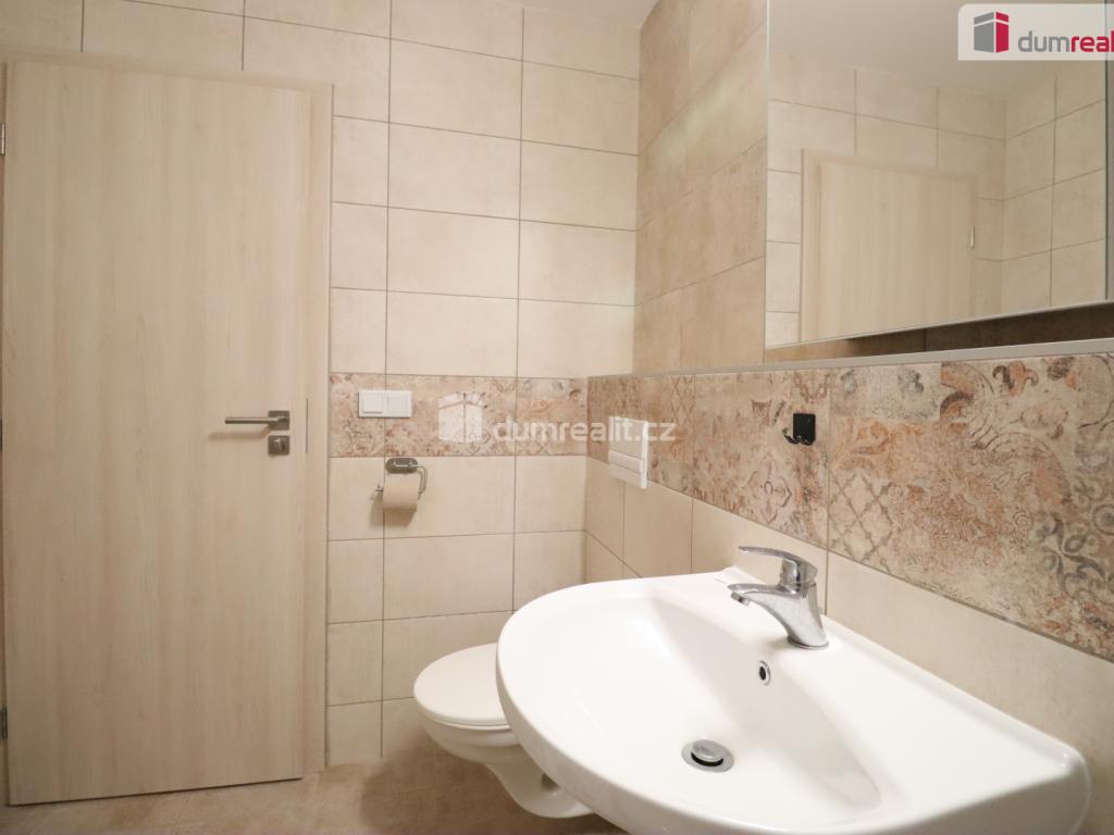 Pronájem bytu 2+kk 39 m2, Nová Role – náhled fotky 11