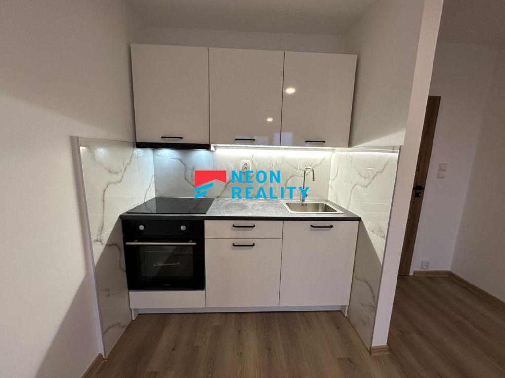 Pronájem bytu 1+kk 30 m2