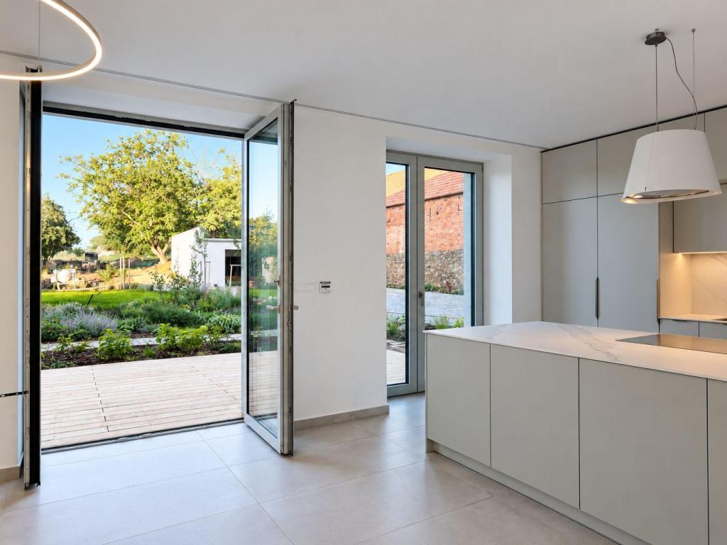 Pronájem bytu 3+1 126 m2, Rybníček – náhled fotky 11