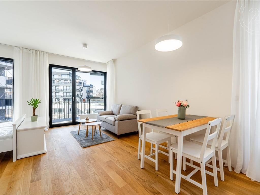 Pronájem bytu 1+kk 38 m2