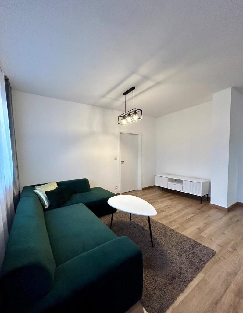 Pronájem bytu 1+1 52 m2