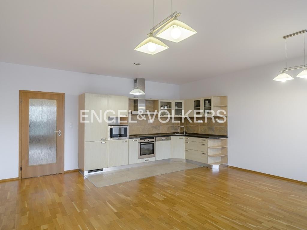 Pronájem bytu 3+kk 86 m2