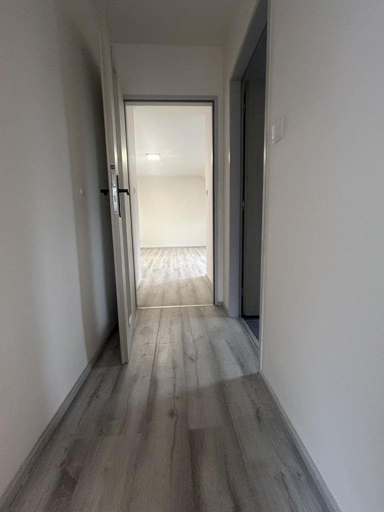 Pronájem bytu 1+kk 32 m2