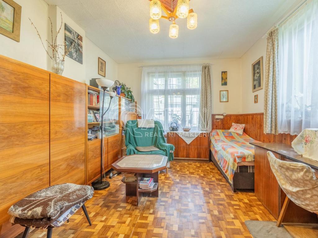 Listing 4