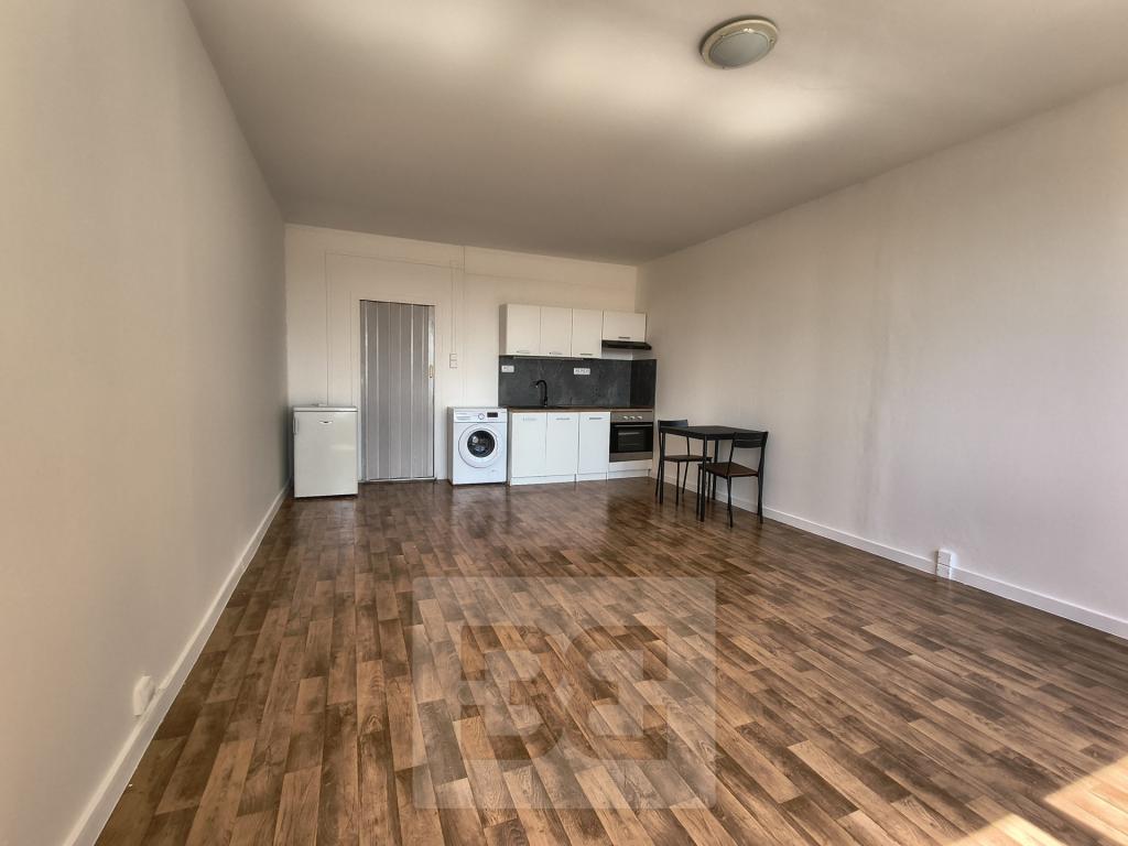 Pronájem bytu 1+kk 33 m2