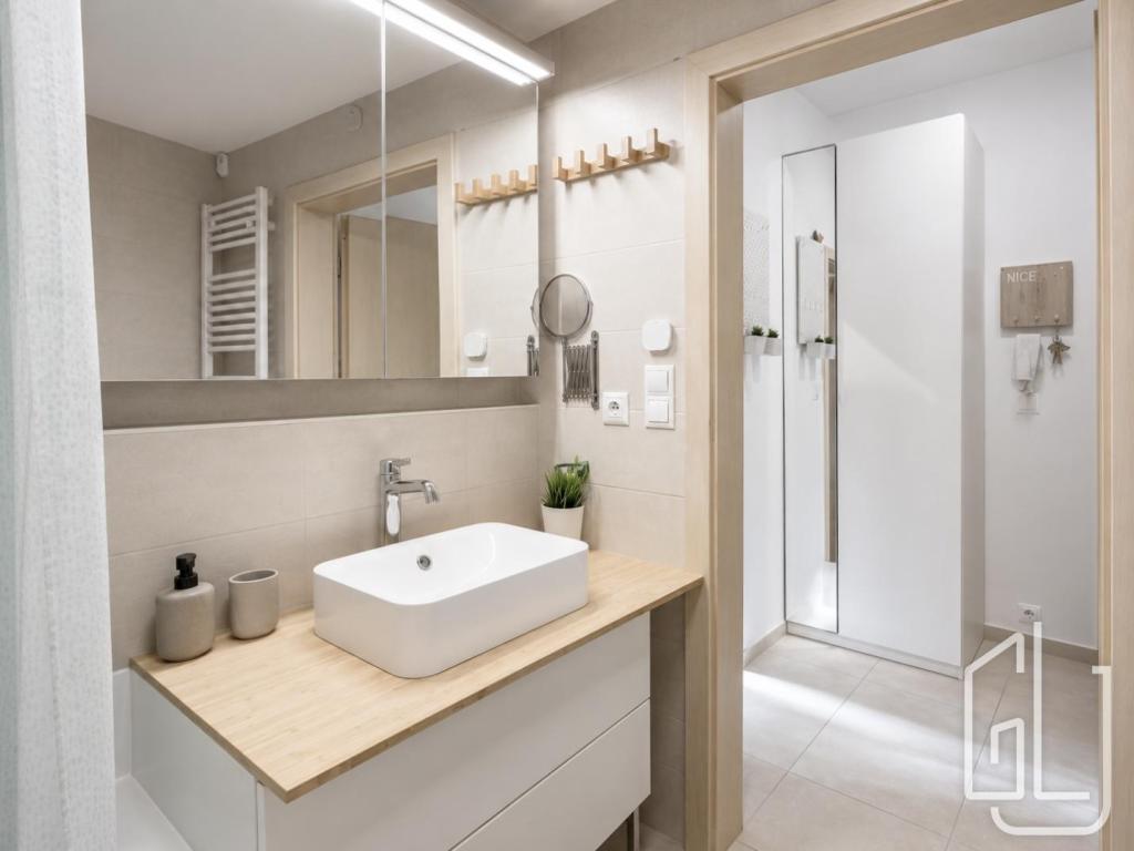 Pronájem bytu 1+kk 32 m2, Praha – náhled fotky 7