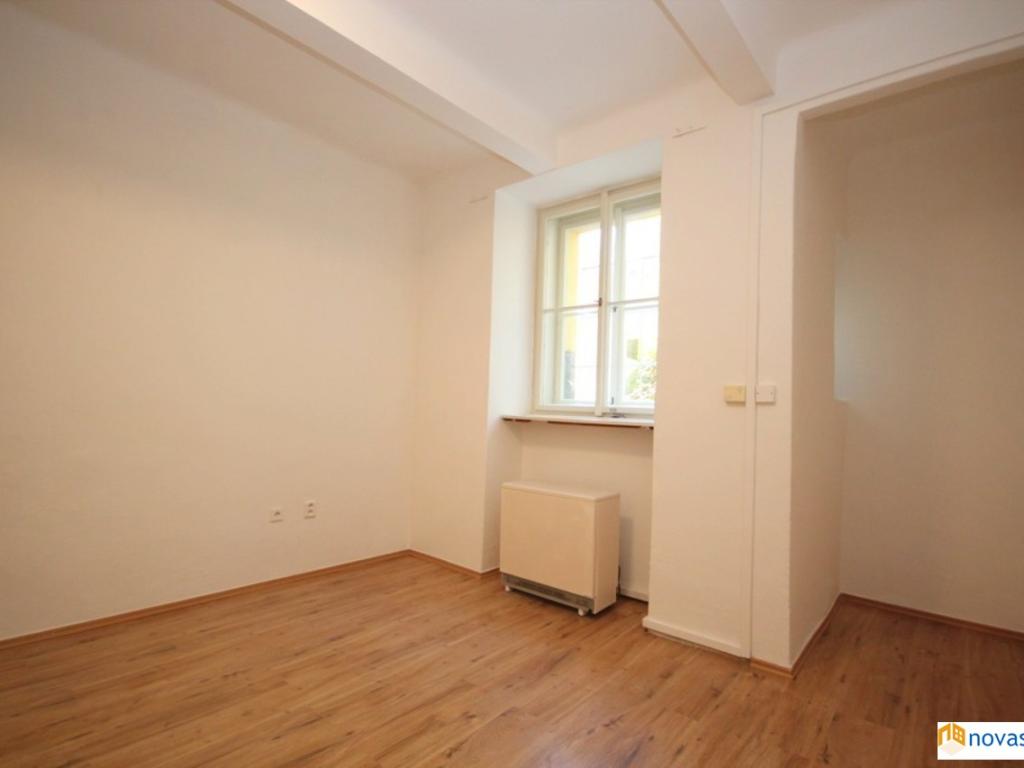 Pronájem bytu 2+1 47 m² – pohled 5