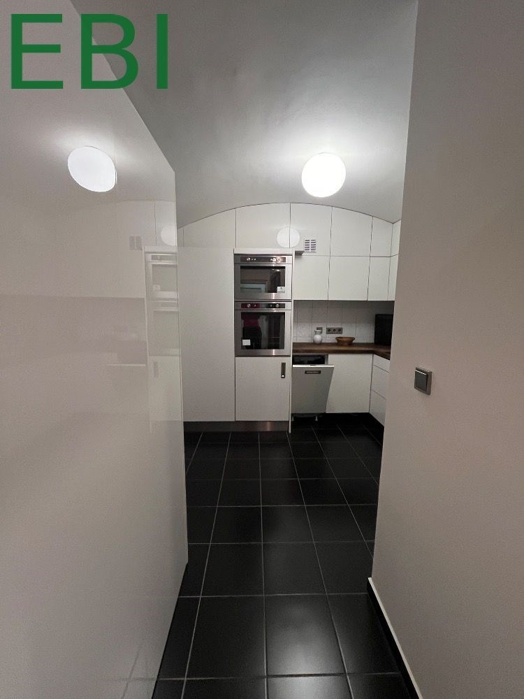 Pronájem bytu 2+kk 48 m2, Praha – náhled fotky 14