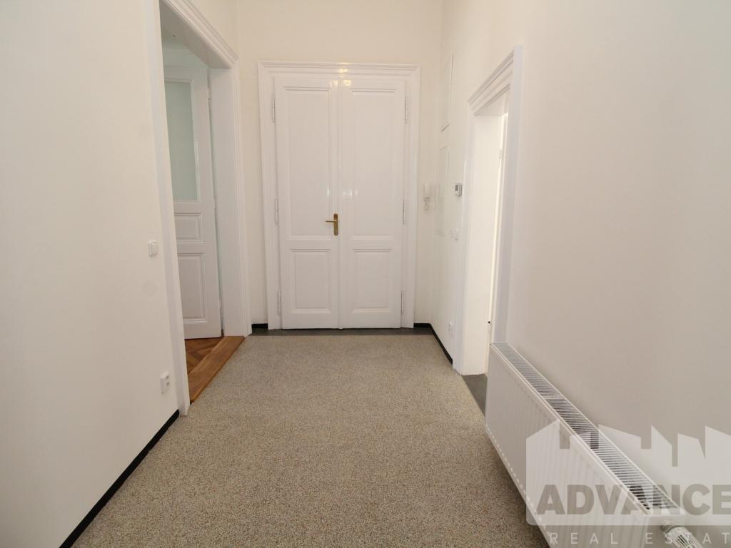 Pronájem bytu 3+kk 82 m2, Praha – náhled fotky 14
