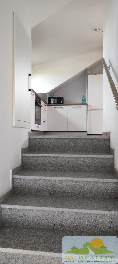 Pronájem bytu 1+kk 60 m2