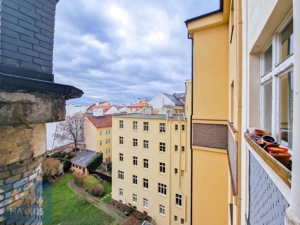 Pronájem bytu 1+kk 28 m2