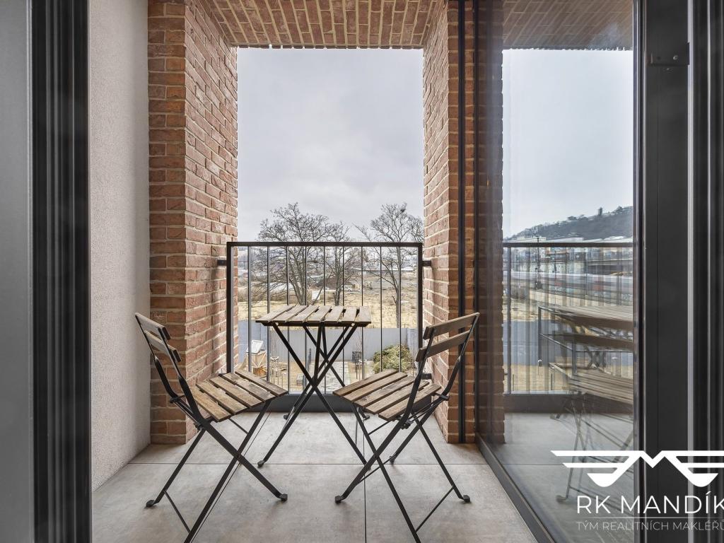 Pronájem bytu 1+kk 28 m2, Praha – náhled fotky 9