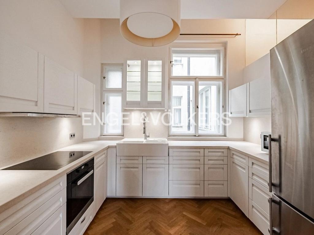 Pronájem bytu 3+1 112 m2