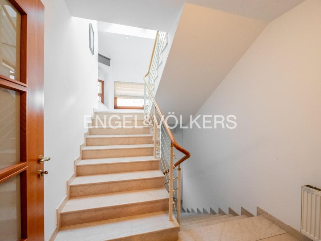 Pronájem domu 440 m2, Praha – náhled fotky 16