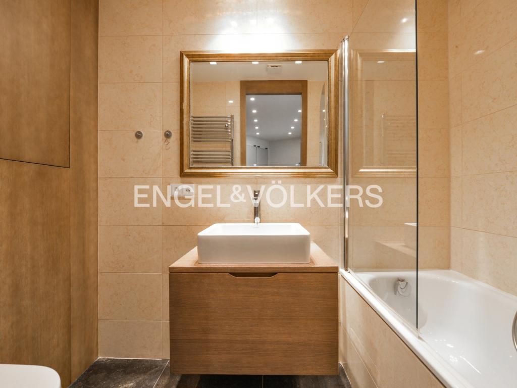 Pronájem bytu 3+kk 93 m2, Praha – náhled fotky 11