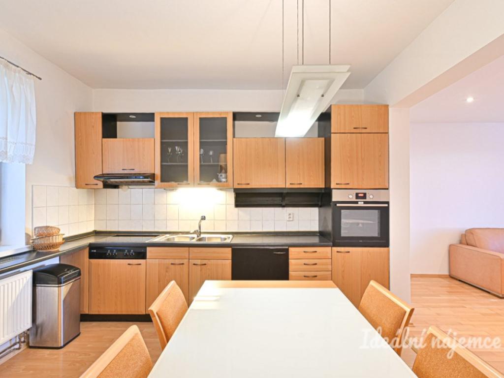 Pronájem bytu 3+kk 80 m2
