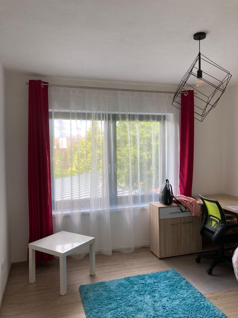 Pronajem bytu celý pokoj 16 m2