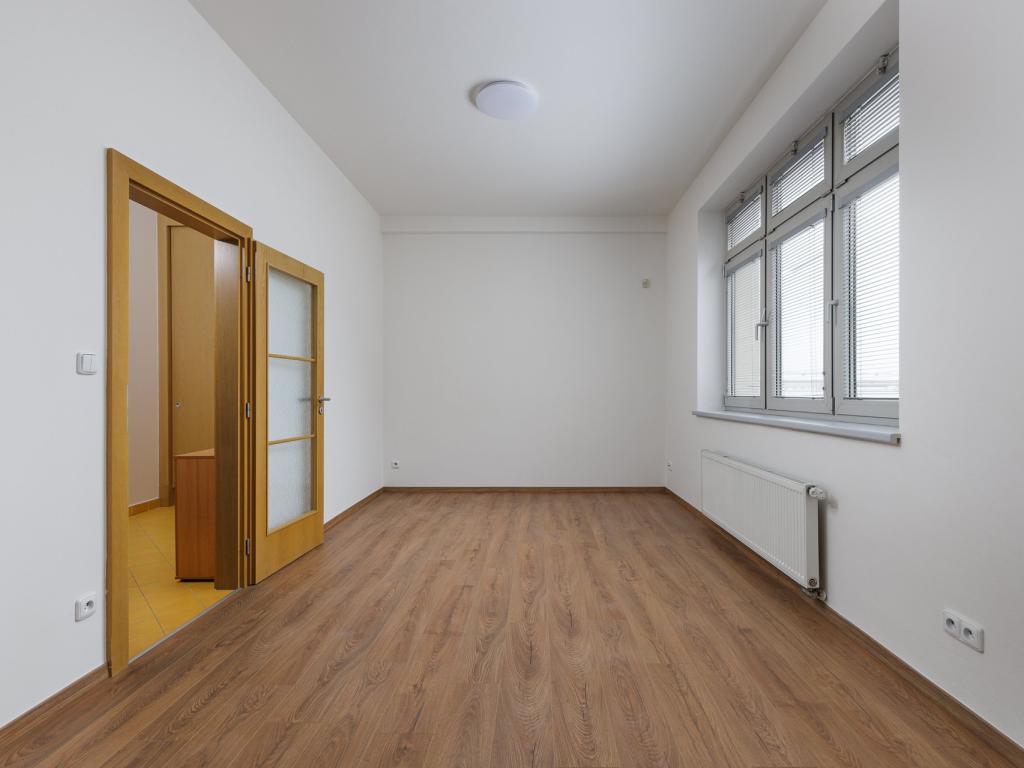 Pronájem bytu 1+kk 35 m2