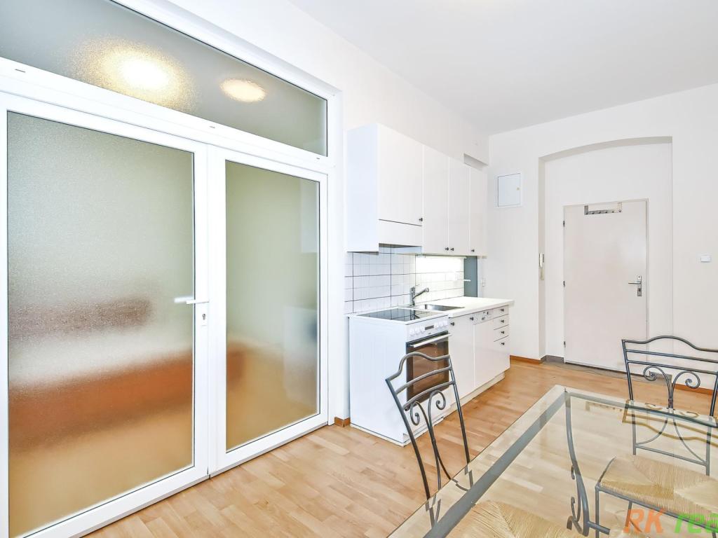 Pronájem bytu 1+1 33 m2, Praha – náhled fotky 4