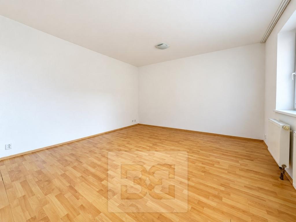 Pronájem bytu 2+kk 69 m2, Zlín – náhled fotky 4
