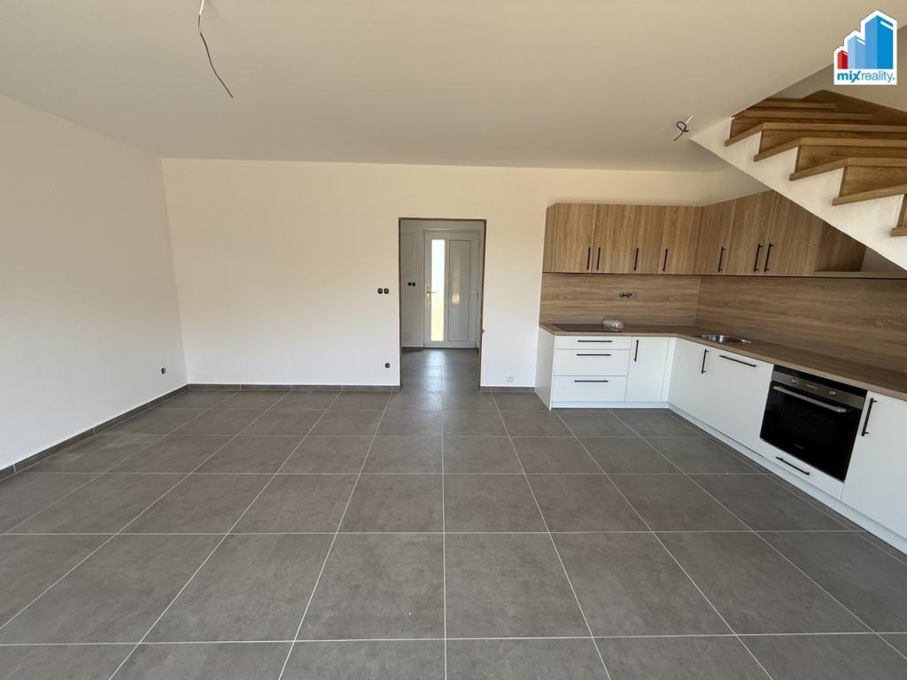 Pronájem bytu 3+kk 75 m2, Mrákov – náhled fotky 11