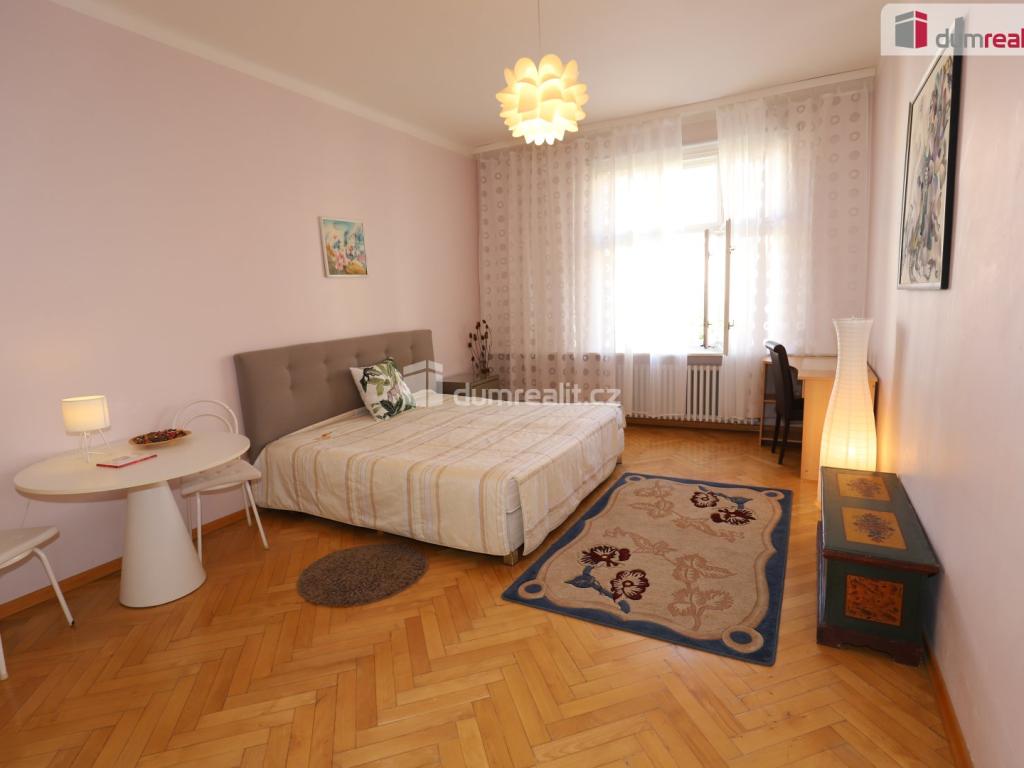 Pronájem bytu 4+kk 145 m2