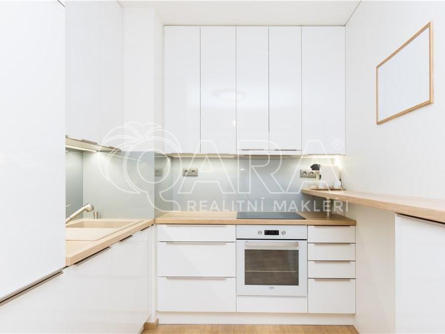 Pronájem bytu 1+kk 34 m2