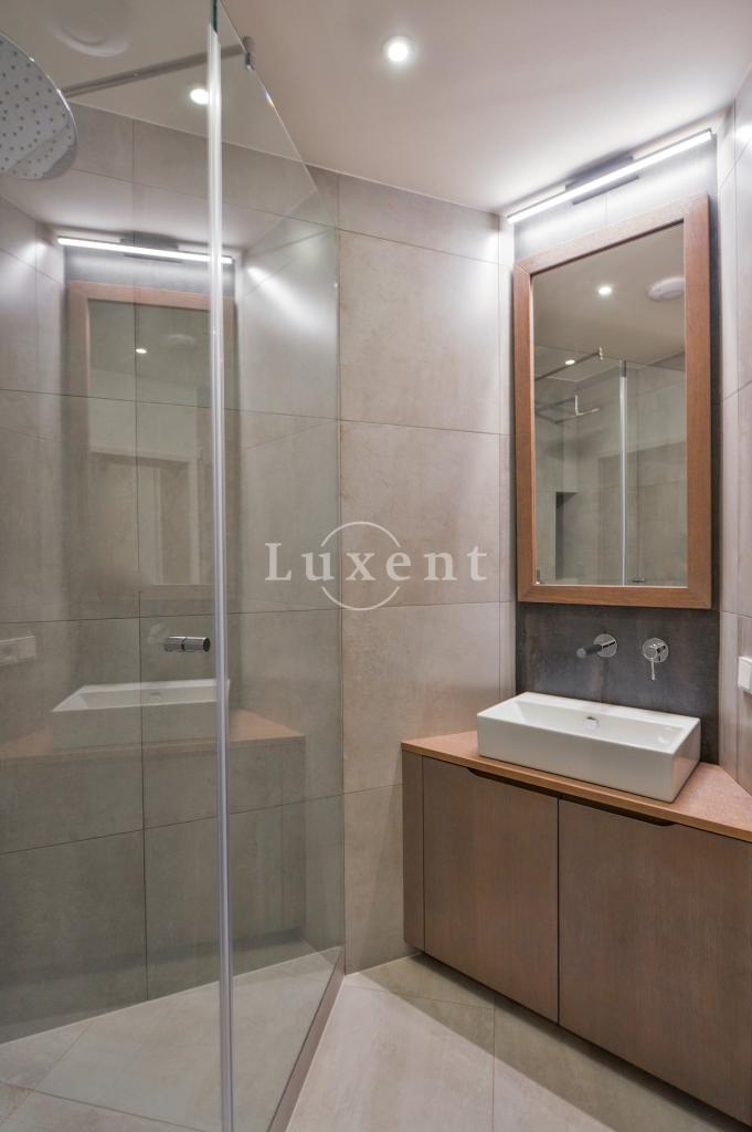 Pronájem bytu 3+kk 137 m2, Praha – náhled fotky 12