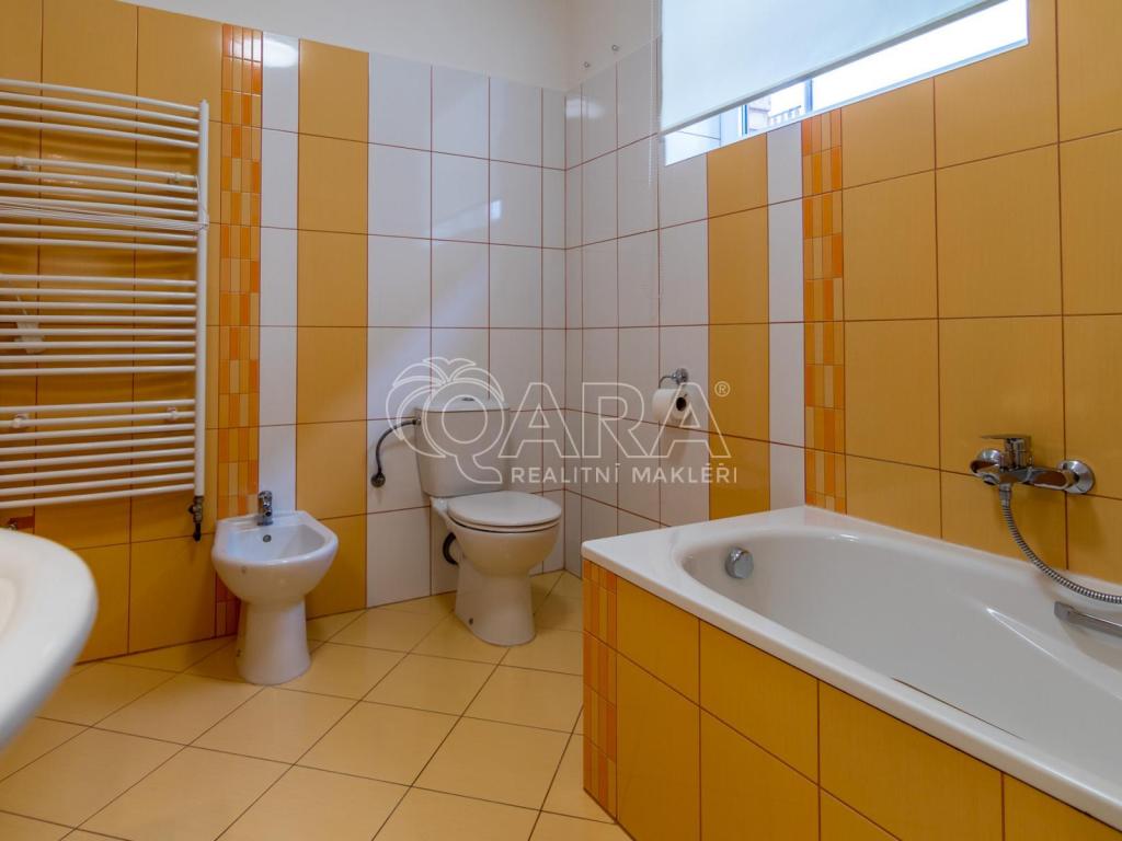 Prodej bytu 4+kk 135 m2, Dolní Břežany – náhled fotky 12