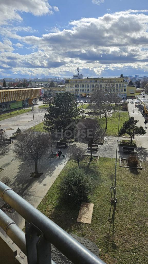 Pronájem bytu 1+kk 28 m2